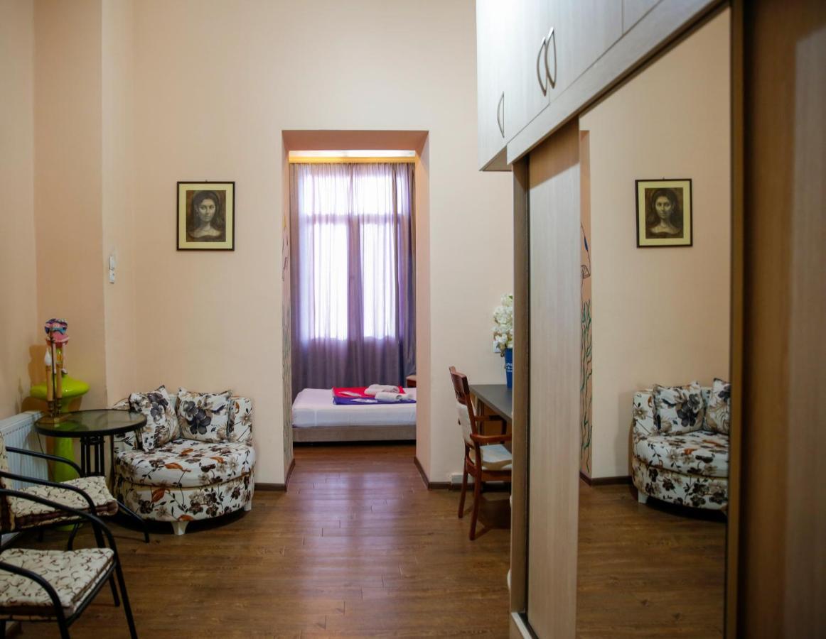 Apartment On Chubinashvili 30 Tbilissi Extérieur photo